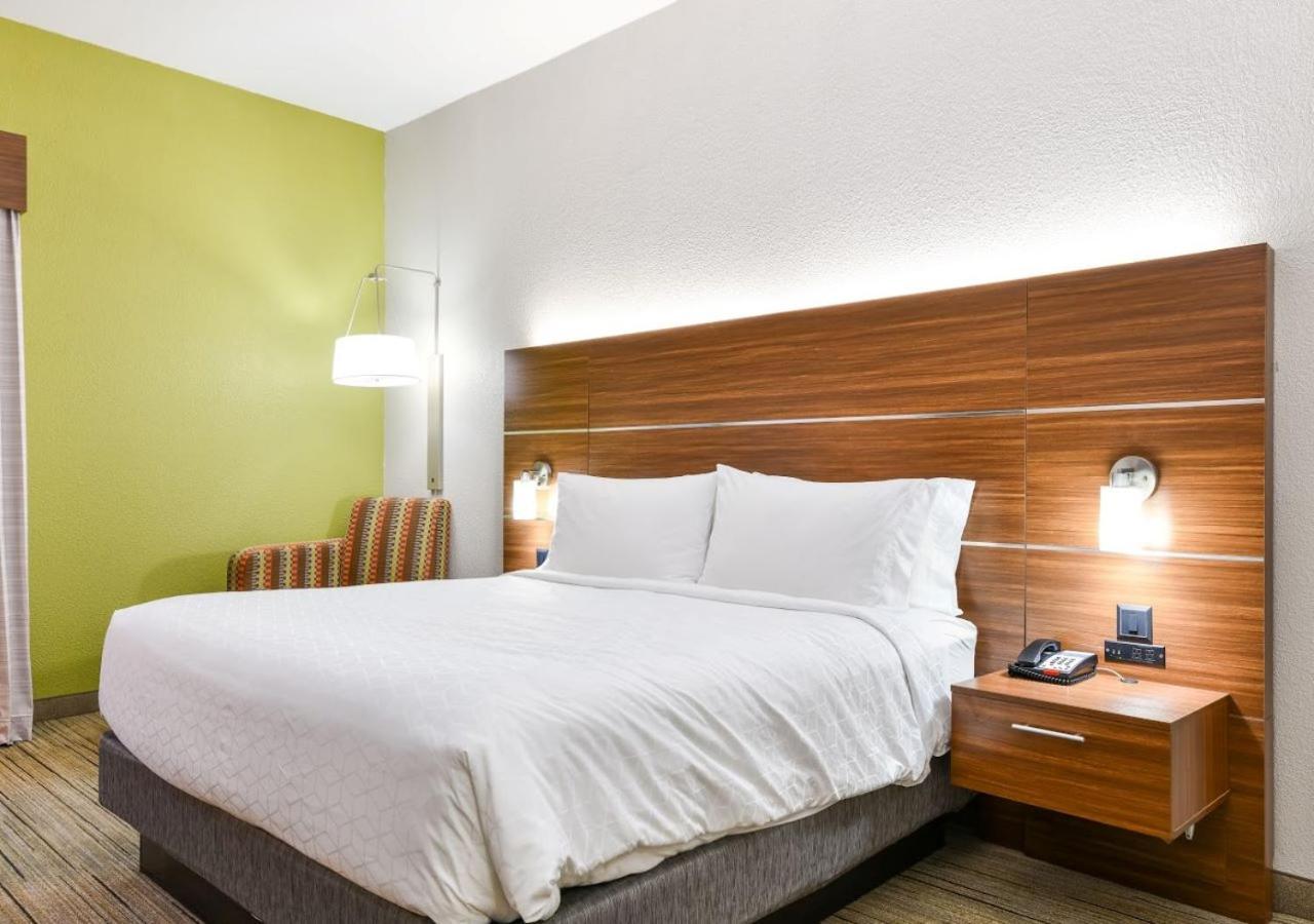 Holiday Inn Express Hotel & Suites Pigeon Forge By Ihg Exterior photo