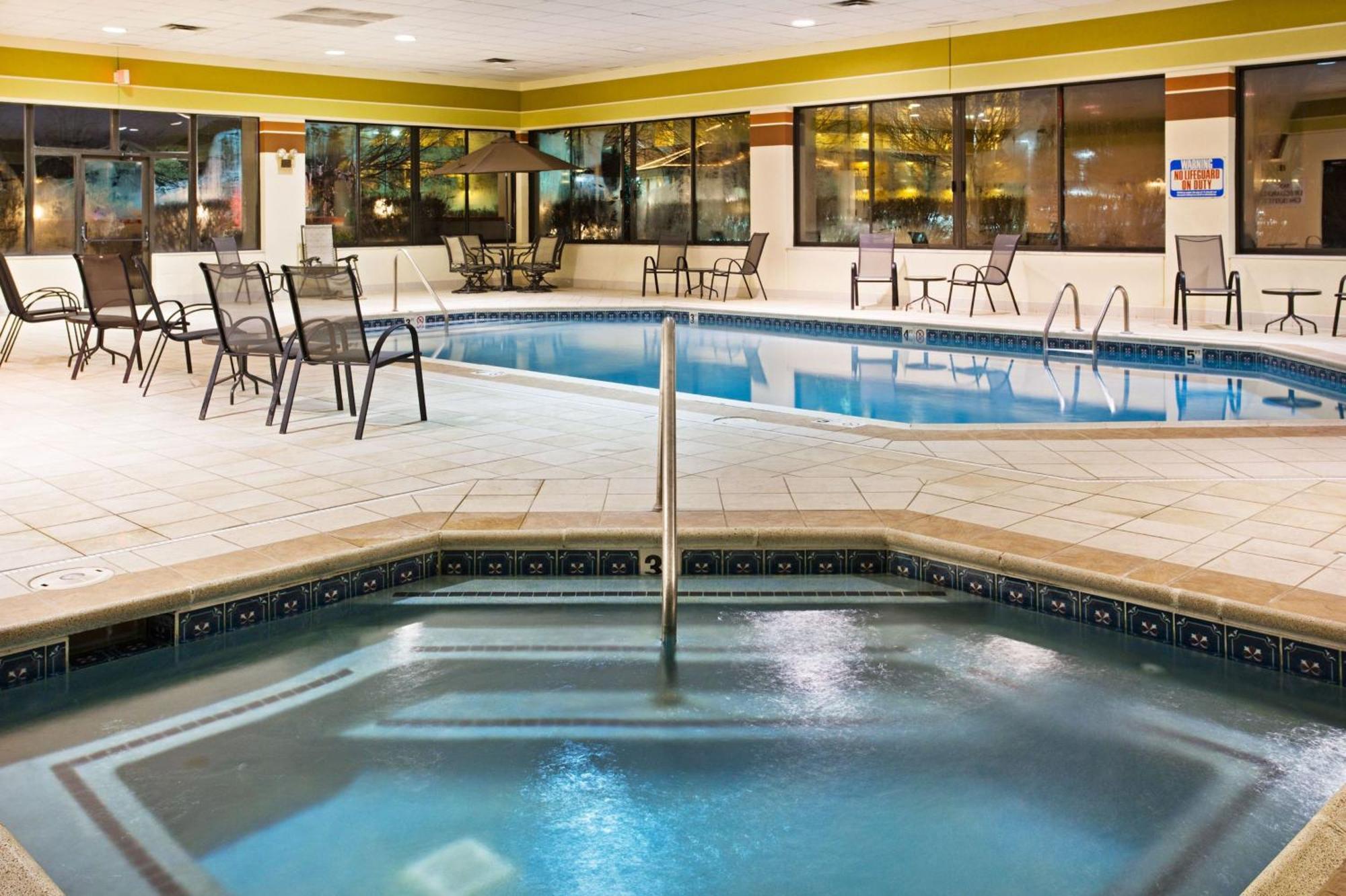 Holiday Inn Express Hotel & Suites Pigeon Forge By Ihg Exterior photo